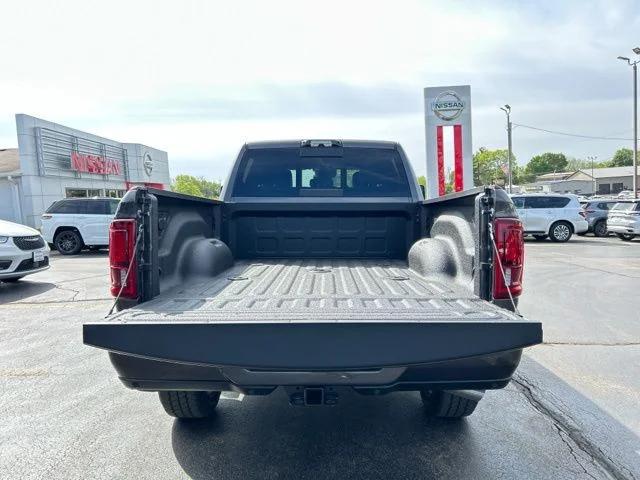 2026 Ram 3500 Laramie Crew Cab 4x4 64 Box
