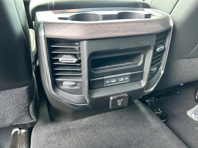 2026 Ram 3500 Laramie Crew Cab 4x4 64 Box
