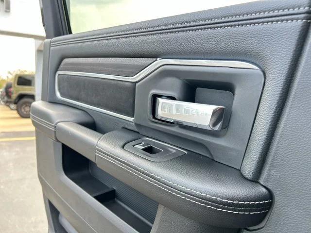 2026 Ram 3500 Laramie Crew Cab 4x4 64 Box