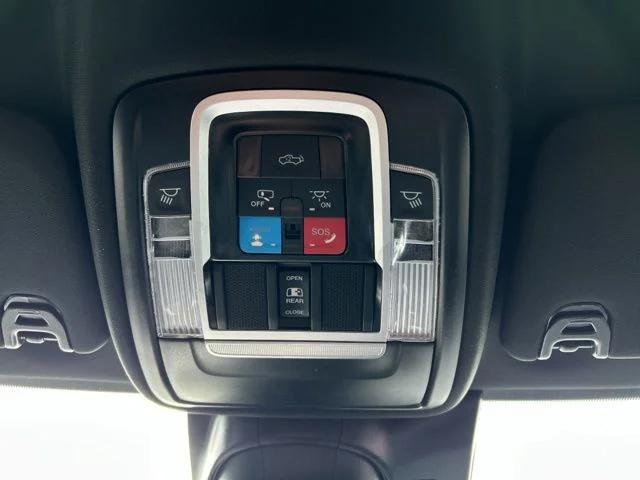2026 Ram 3500 Laramie Crew Cab 4x4 64 Box