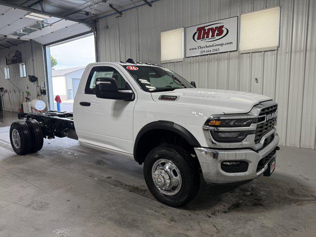 2026 RAM 3500 Chassis RAM 3500 TRADESMAN CHASSIS REGULAR CAB 4X4 84 CA