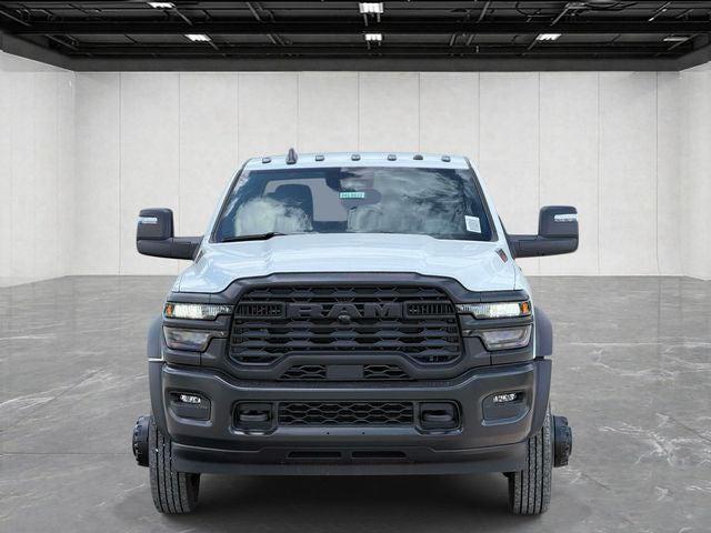 2026 RAM 5500 Chassis RAM 5500 TRADESMAN CHASSIS CREW CAB 4X4 60 CA