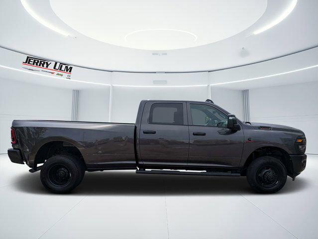 2026 RAM Ram 3500 RAM 3500 TRADESMAN CREW CAB 4X4 8 BOX