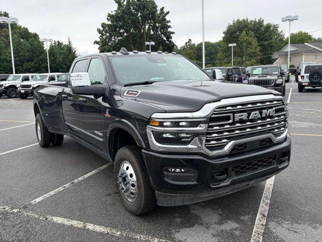 2026 RAM 3500 RAM 3500 LIMITED CREW CAB 4X4 8 BOX 2026 RAM 3500 RAM 3500 LIMITED CREW CAB 4X4 8 BOX