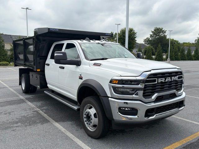 2026 RAM 5500 Chassis RAM 5500 TRADESMAN CHASSIS CREW CAB 4X4 84 CA 2026 RAM 5500 Chassis RAM 5500 TRADESMAN CHASSIS CREW CAB 4X4 84 CA