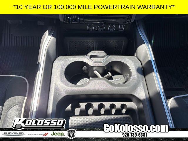2026 Ram 1500 Laramie Crew Cab 4x4 5'7" Box