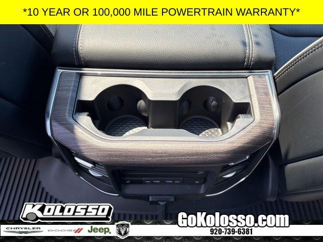 2026 Ram 1500 Laramie Crew Cab 4x4 5'7" Box