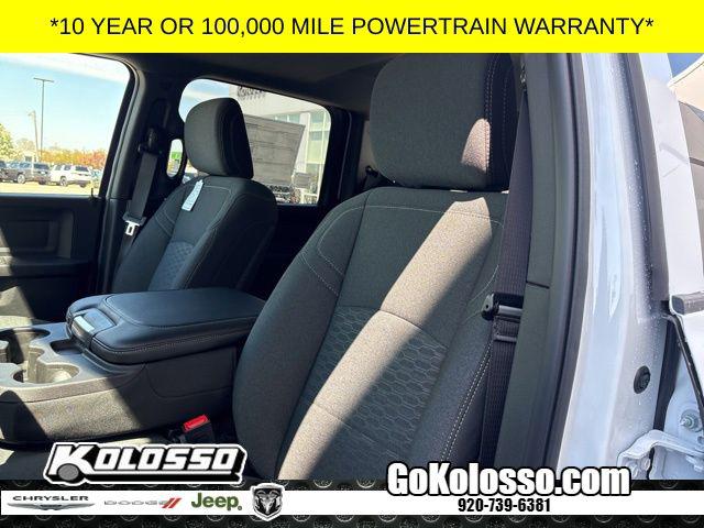 2026 Ram 2500 Black Express Crew Cab 4x4 6'4" Box