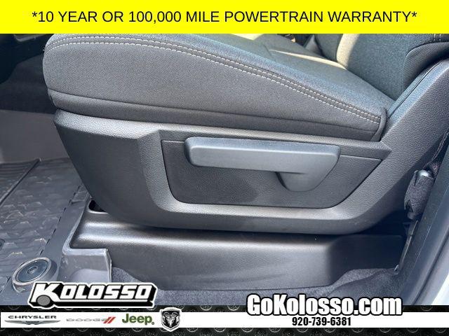 2026 Ram 2500 Black Express Crew Cab 4x4 6'4" Box