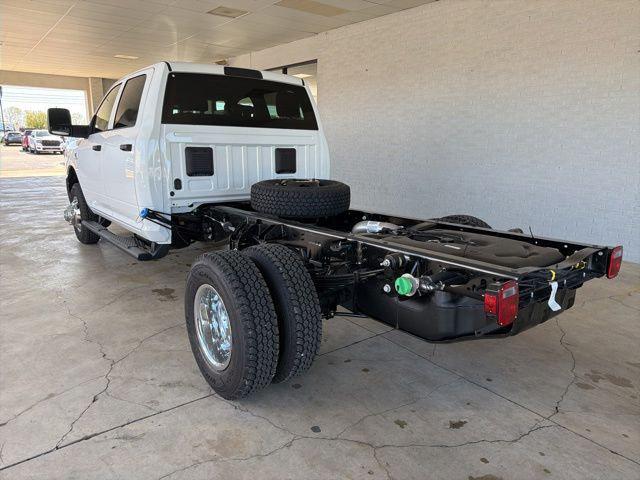 2026 RAM Ram 3500 Chassis Cab RAM 3500 TRADESMAN CREW CAB CHASSIS 4X4 60 CA 2026 RAM Ram 3500 Chassis Cab RAM 3500 TRADESMAN CREW CAB CHASSIS 4X4 60 CA