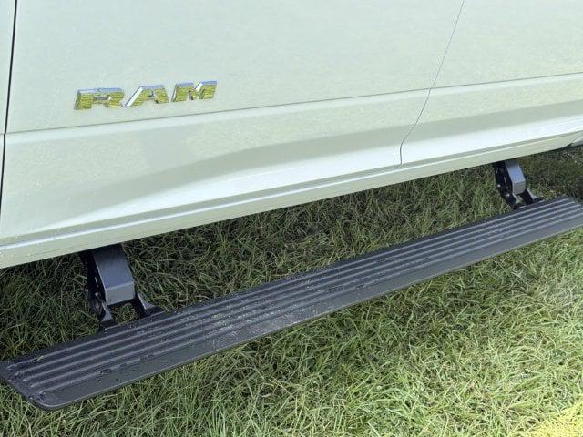 2026 Ram 2500 Laramie Crew Cab 4x4 64 Box