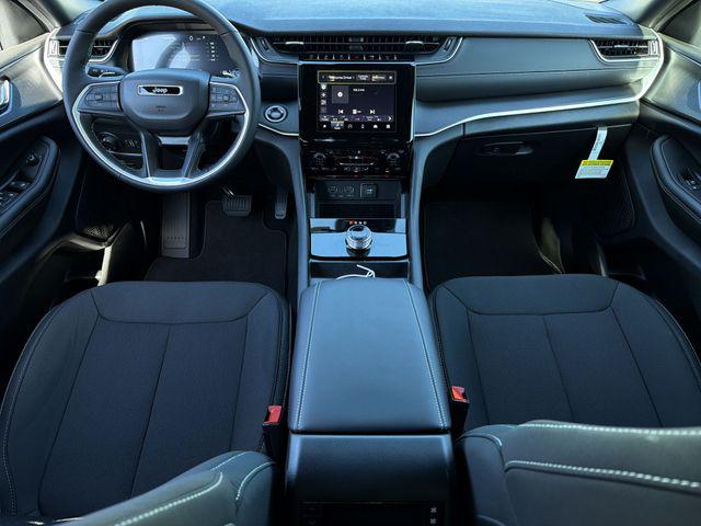 2026 Jeep Grand Cherokee L Altitude 4x4