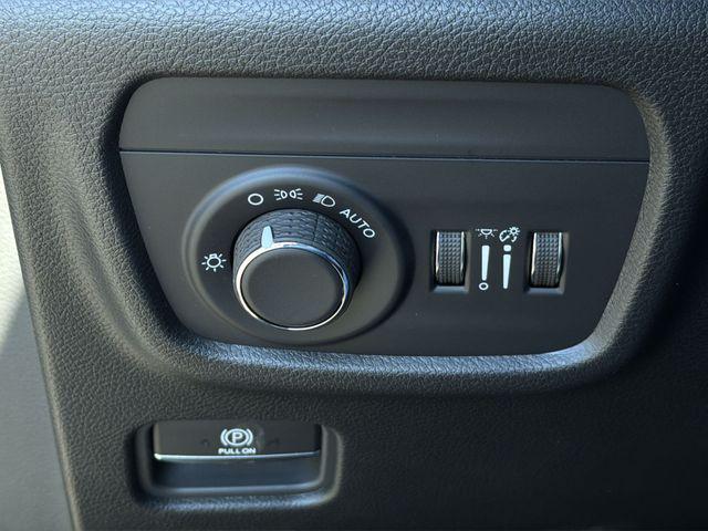 2026 Jeep Grand Cherokee L Altitude 4x4