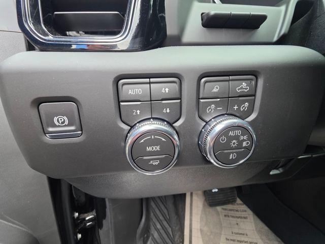 2026 GMC Sierra 2500HD AT4