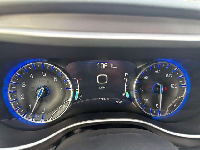 2025 Chrysler Pacifica Select