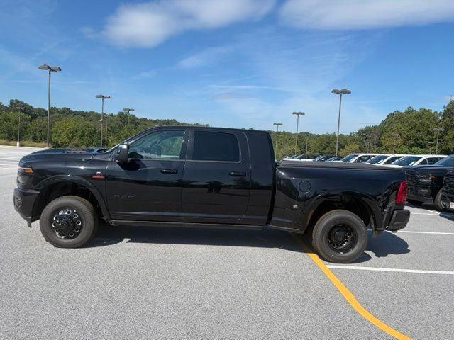 2026 RAM 3500 RAM 3500 LIMITED MEGA CAB 4X4 64 BOX