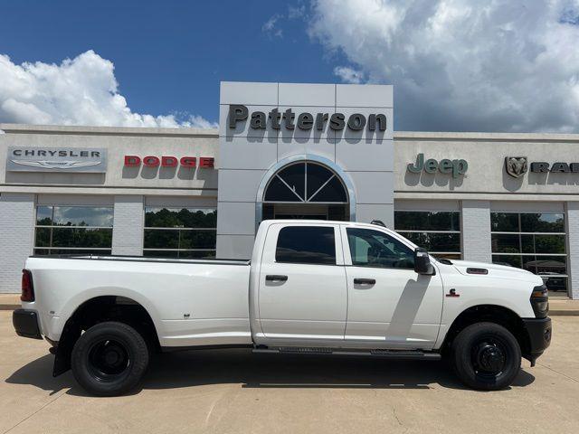 2026 RAM Ram 3500 RAM 3500 TRADESMAN CREW CAB 4X4 8 BOX 2026 RAM Ram 3500 RAM 3500 TRADESMAN CREW CAB 4X4 8 BOX