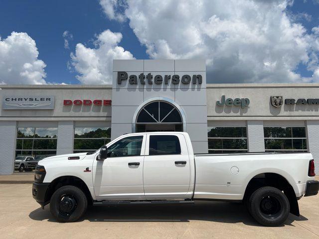 2026 RAM Ram 3500 RAM 3500 TRADESMAN CREW CAB 4X4 8 BOX 2026 RAM Ram 3500 RAM 3500 TRADESMAN CREW CAB 4X4 8 BOX