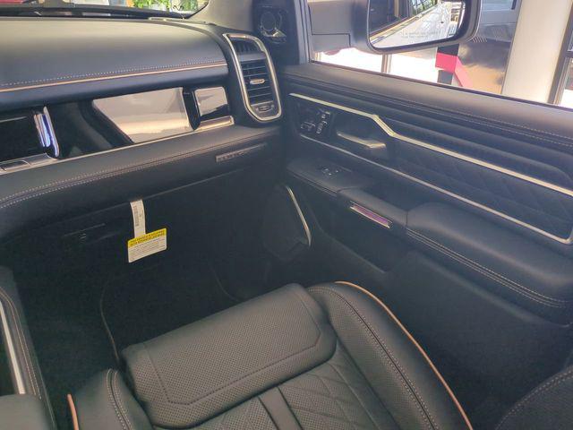 2026 Ram 1500 Tungsten Crew Cab 4x4 5'7" Box