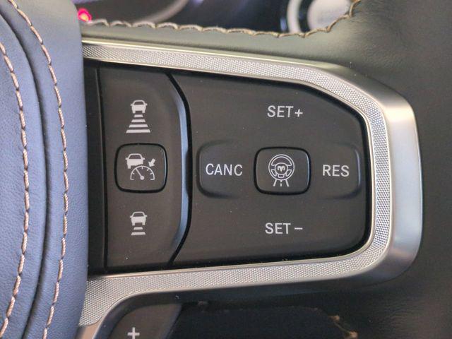 2026 Ram 1500 Tungsten Crew Cab 4x4 5'7" Box