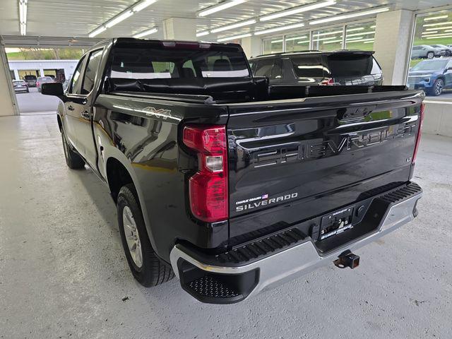 2022 Chevrolet Silverado 1500 4WD Crew Cab Standard Bed LT