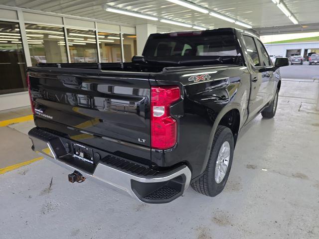2022 Chevrolet Silverado 1500 4WD Crew Cab Standard Bed LT