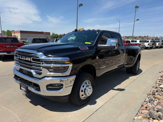 2026 RAM Ram 3500 RAM 3500 LARAMIE CREW CAB 4X4 8 BOX