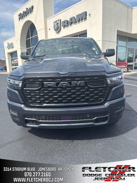 2026 RAM Ram 1500 RAM 1500 EXPRESS CREW CAB 4X4 57 BOX