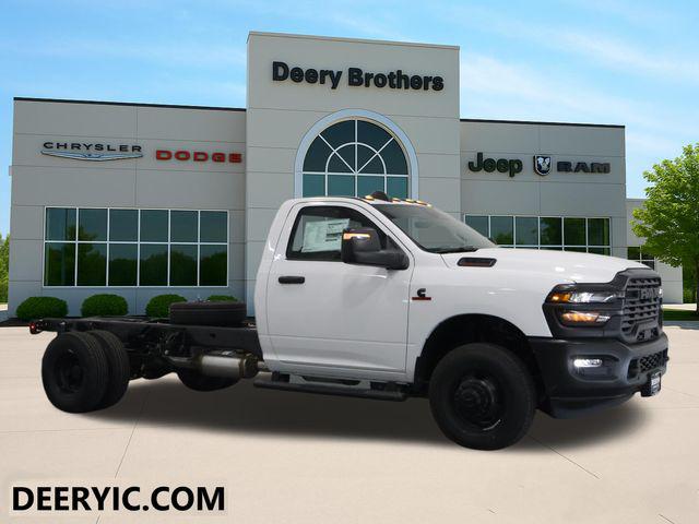2026 RAM 3500 Chassis RAM 3500 TRADESMAN CHASSIS REGULAR CAB 4X4 84 CA