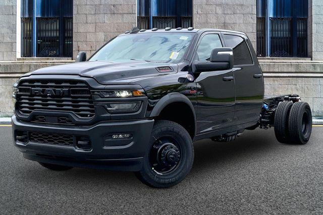 2026 RAM Ram 3500 Chassis Cab RAM 3500 TRADESMAN CREW CAB CHASSIS 4X4 60 CA