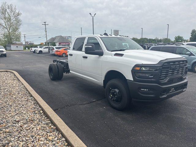 2026 RAM 3500 Chassis RAM 3500 TRADESMAN CREW CAB CHASSIS 4X4 60 CA