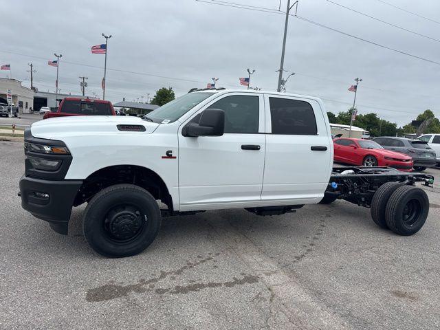 2026 RAM Ram 3500 Chassis Cab RAM 3500 TRADESMAN CREW CAB CHASSIS 4X4 60 CA