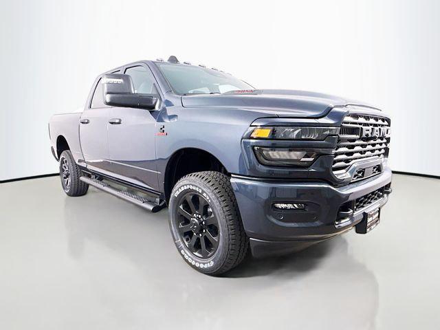 2026 RAM Ram 2500 RAM 2500 BLACK EXPRESS CREW CAB 4X4 64 BOX