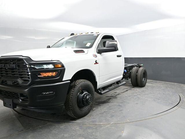 2026 RAM Ram 3500 Chassis Cab RAM 3500 TRADESMAN CHASSIS REGULAR CAB 4X4 60 CA