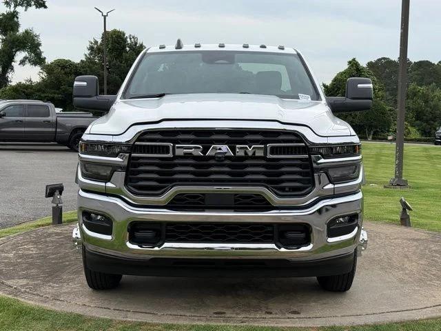 2026 RAM 3500 Chassis RAM 3500 TRADESMAN CHASSIS REGULAR CAB 4X4 60 CA