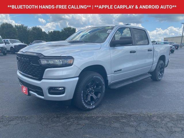 2026 RAM Ram 1500 RAM 1500 EXPRESS CREW CAB 4X4 57 BOX