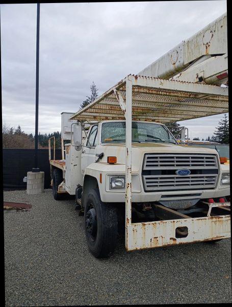 1990 Ford F-800 BOOM TRUCK