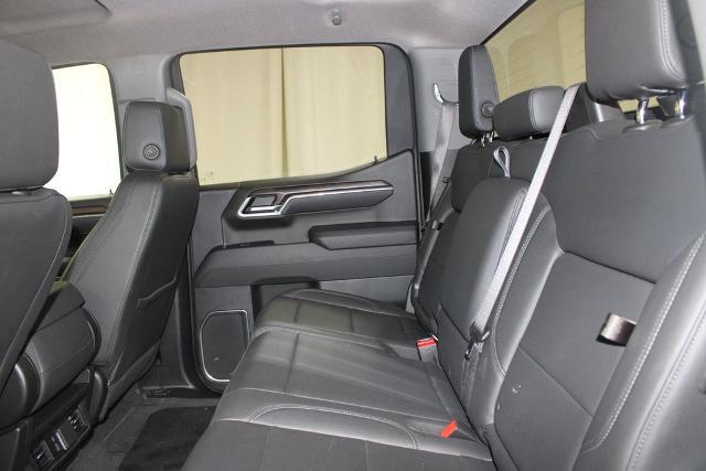 2025 GMC Sierra 1500 4WD Crew Cab Short Box SLT