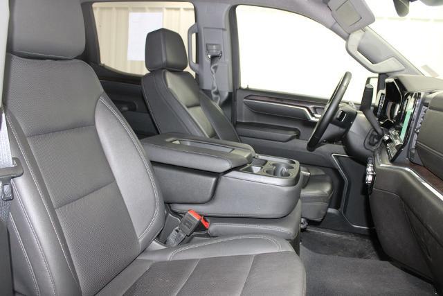 2025 GMC Sierra 1500 4WD Crew Cab Short Box SLT