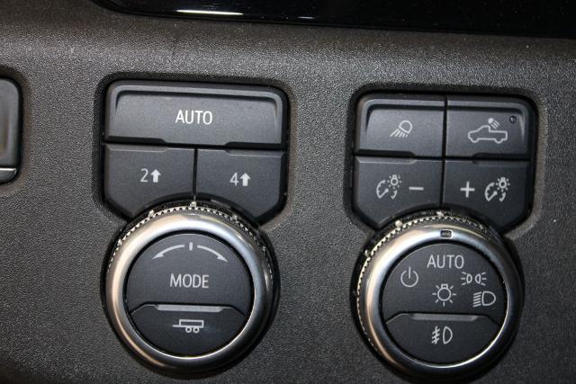2025 GMC Sierra 1500 4WD Crew Cab Short Box SLT