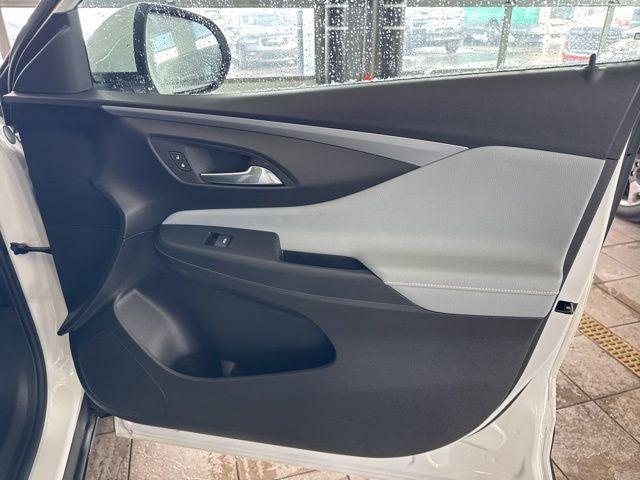 2024 Buick NV Preferred FWD