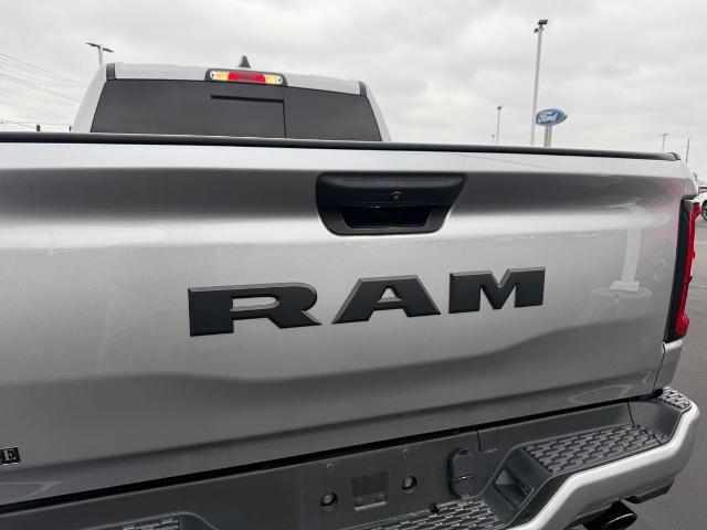 2025 Ram 1500 Big Horn Crew Cab 4x4 5'7" Box