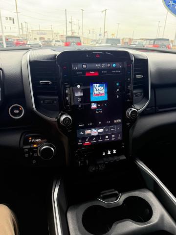 2025 Ram 1500 Big Horn Crew Cab 4x4 5'7" Box