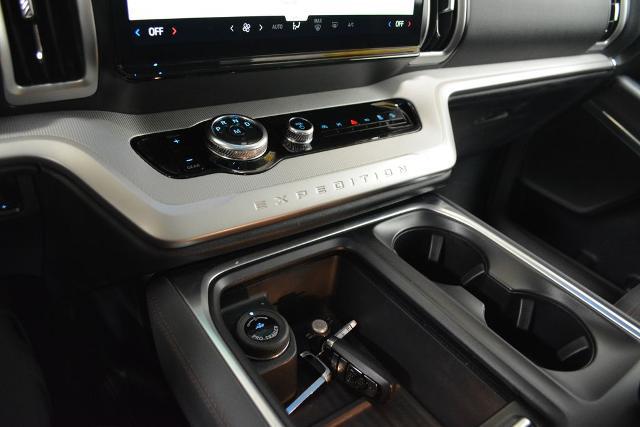 2025 Ford Expedition Active MAX