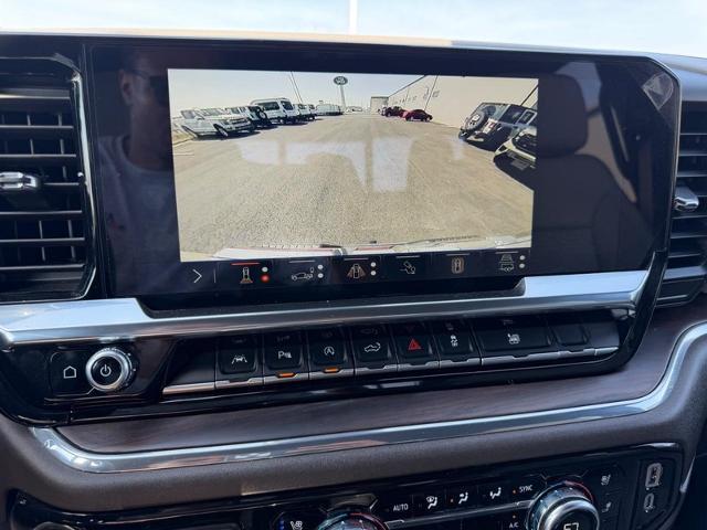 2024 GMC Sierra 1500 4WD Crew Cab Short Box SLT