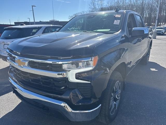2023 Chevrolet Silverado 1500 4WD Crew Cab Short Bed LT with 2FL