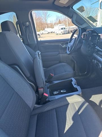 2023 Chevrolet Silverado 1500 4WD Crew Cab Short Bed LT with 2FL