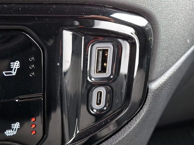 2024 Chevrolet Silverado 1500 4WD Crew Cab Short Bed LT with 2FL