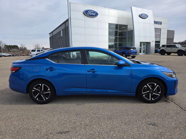2024 Nissan Sentra SV Xtronic CVT