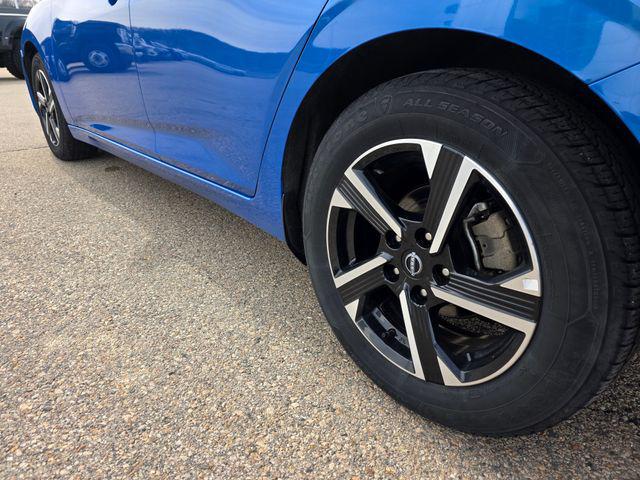 2024 Nissan Sentra SV Xtronic CVT
